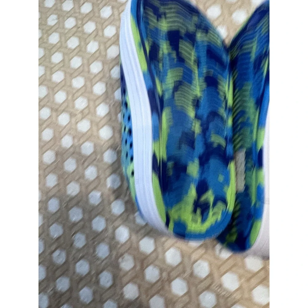 Sketchers Unisex‎ Kids Slip On Clog Water Shoes Size 8